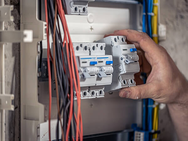 Elektrisch leidingwerk. Haarlem